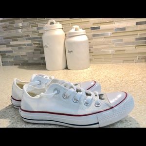 Converse white size 5